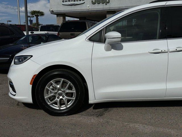 2022 Chrysler Pacifica Touring-L