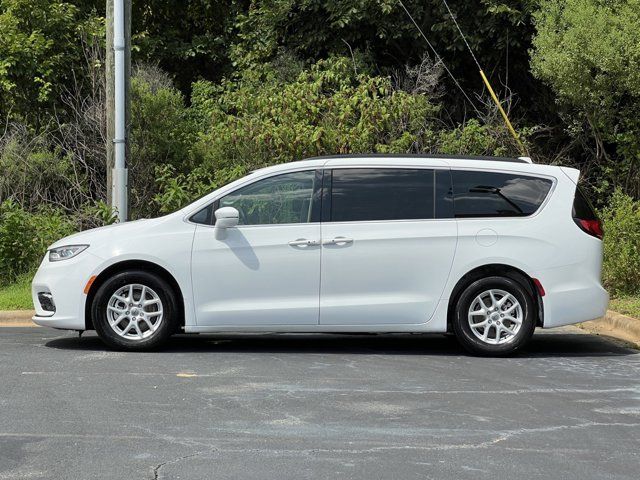 2022 Chrysler Pacifica Touring-L