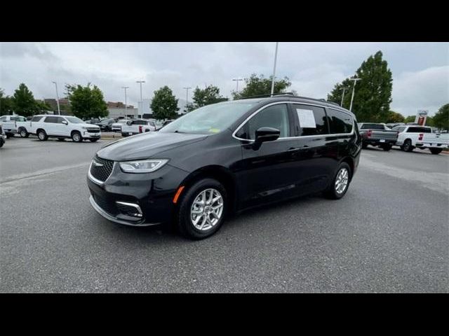 2022 Chrysler Pacifica Touring-L