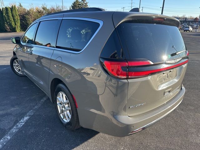 2022 Chrysler Pacifica Touring-L