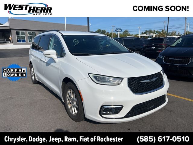 2022 Chrysler Pacifica Touring-L