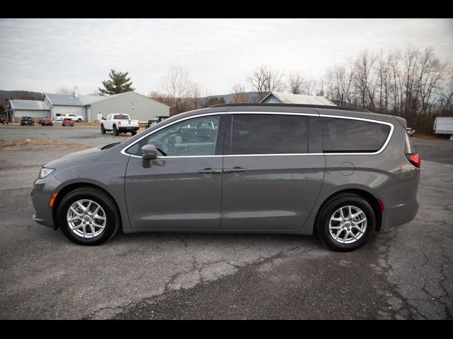 2022 Chrysler Pacifica Touring-L