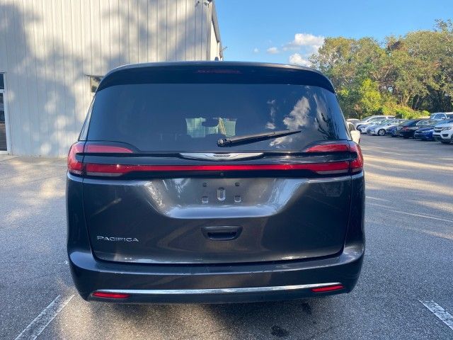 2022 Chrysler Pacifica Touring-L