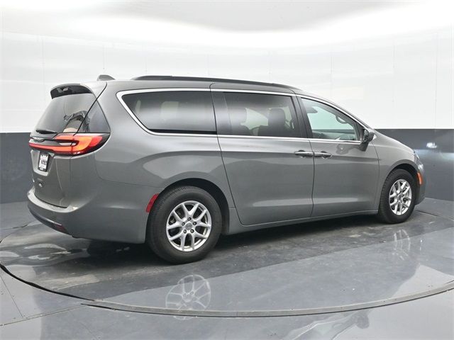 2022 Chrysler Pacifica Touring-L