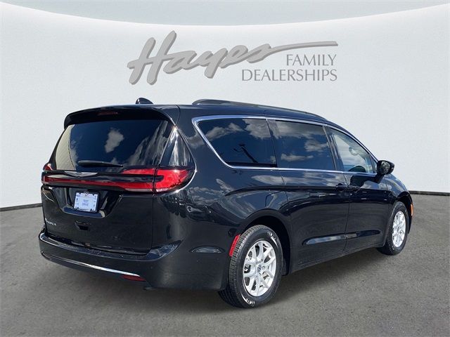 2022 Chrysler Pacifica Touring-L