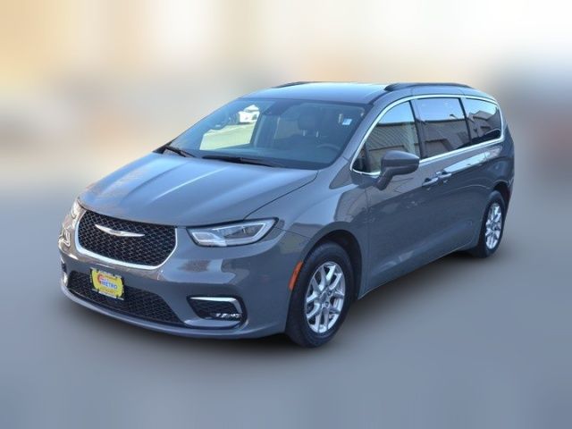 2022 Chrysler Pacifica Touring-L