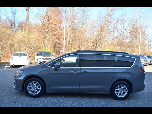 2022 Chrysler Pacifica Touring-L