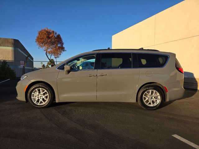 2022 Chrysler Pacifica Touring-L