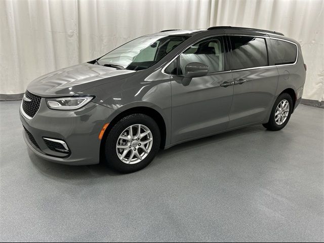 2022 Chrysler Pacifica Touring-L