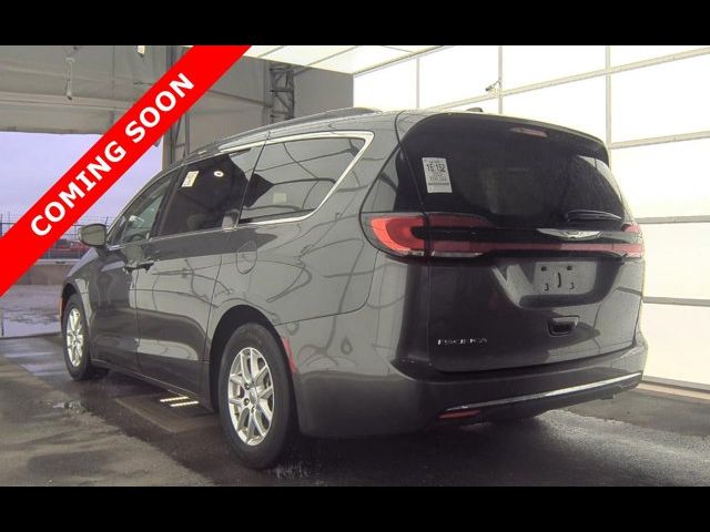 2022 Chrysler Pacifica Touring-L