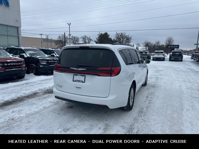 2022 Chrysler Pacifica Touring-L