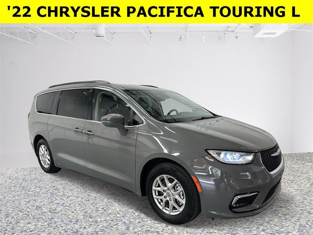 2022 Chrysler Pacifica Touring-L