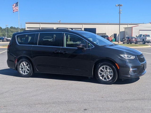 2022 Chrysler Pacifica Touring-L