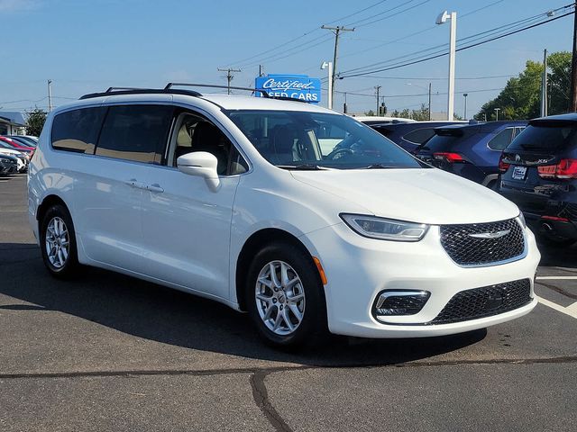 2022 Chrysler Pacifica Touring-L