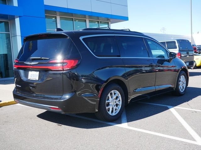 2022 Chrysler Pacifica Touring-L