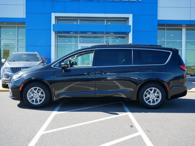 2022 Chrysler Pacifica Touring-L