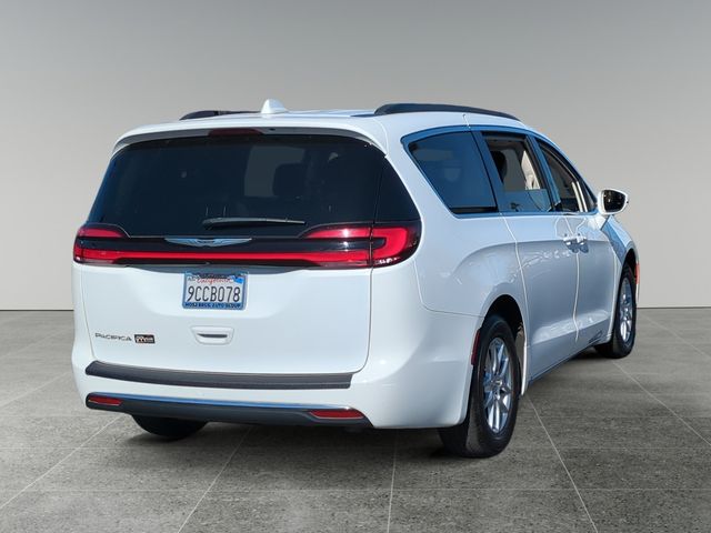 2022 Chrysler Pacifica Touring-L