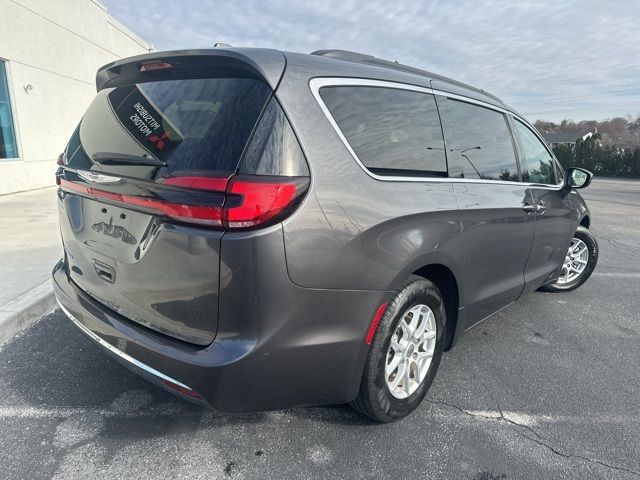 2022 Chrysler Pacifica Touring-L