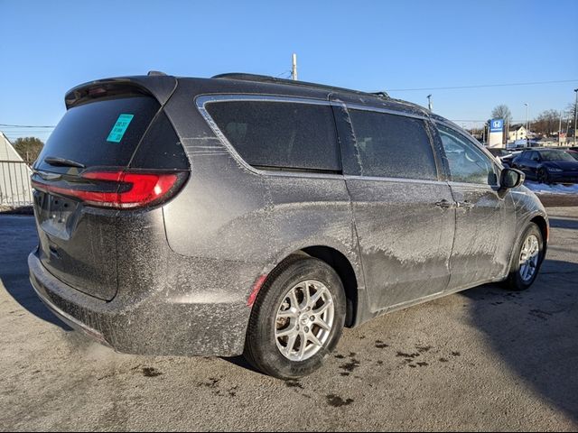 2022 Chrysler Pacifica Touring-L