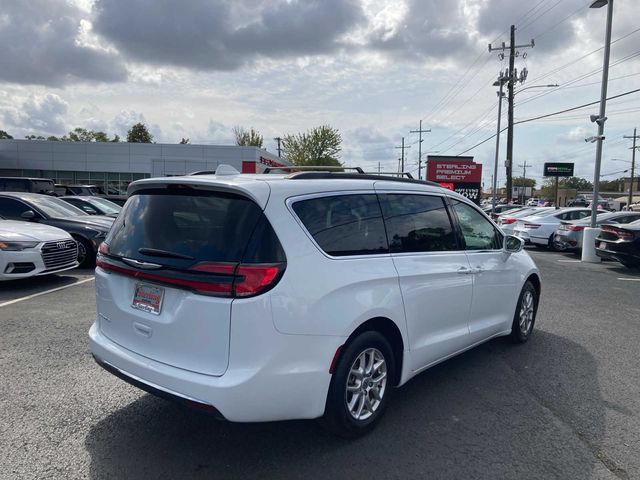 2022 Chrysler Pacifica Touring-L