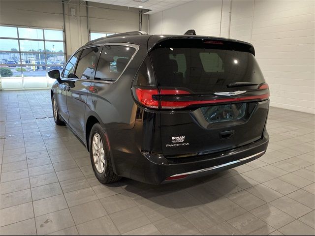 2022 Chrysler Pacifica Touring-L