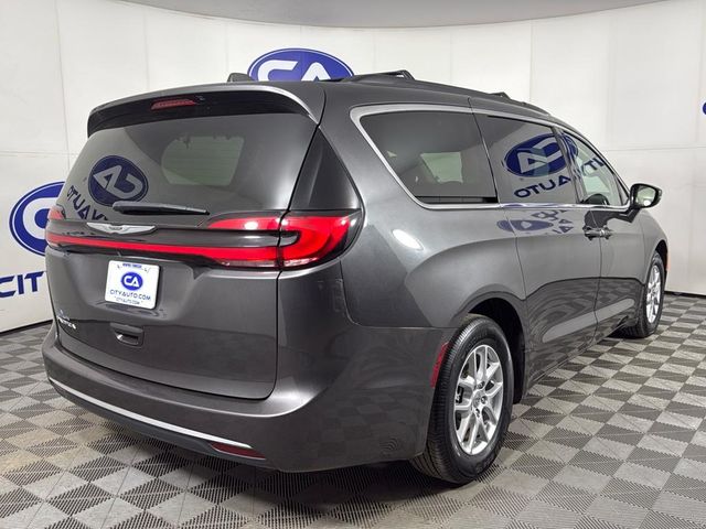 2022 Chrysler Pacifica Touring-L