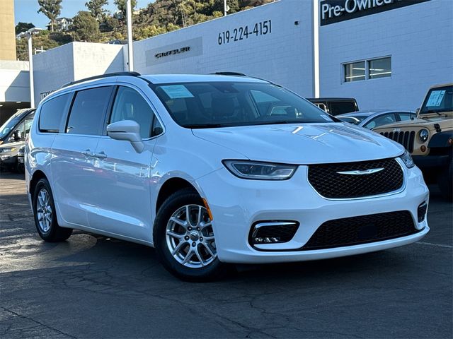 2022 Chrysler Pacifica Touring-L