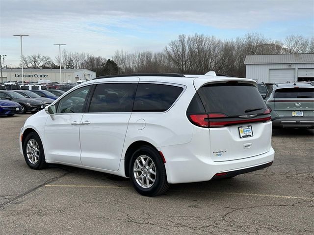 2022 Chrysler Pacifica Touring-L