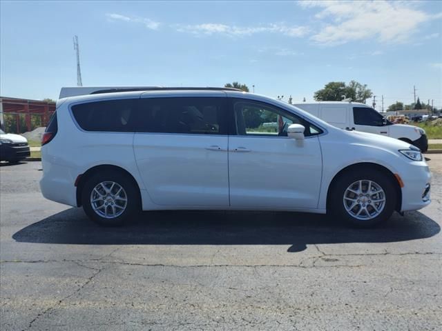 2022 Chrysler Pacifica Touring-L