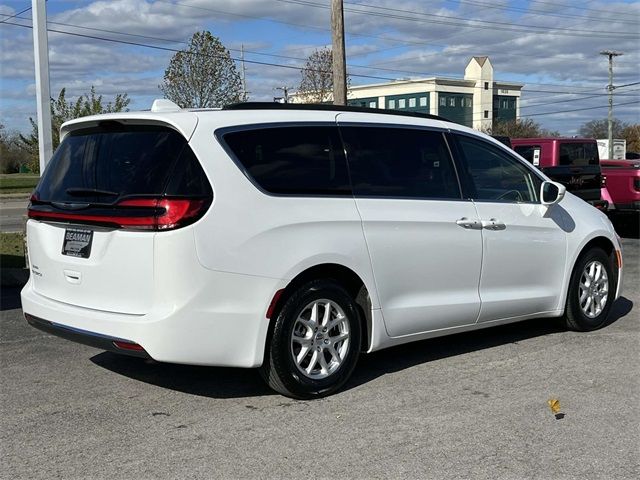 2022 Chrysler Pacifica Touring-L