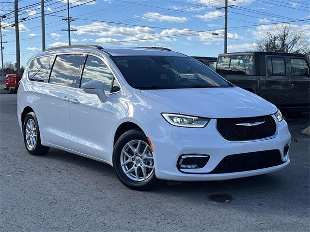 2022 Chrysler Pacifica Touring-L