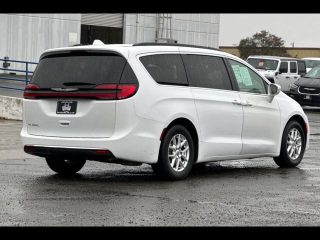 2022 Chrysler Pacifica Touring-L