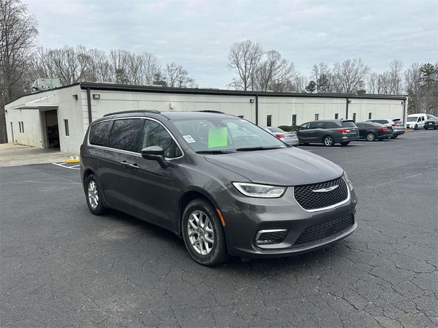 2022 Chrysler Pacifica Touring-L