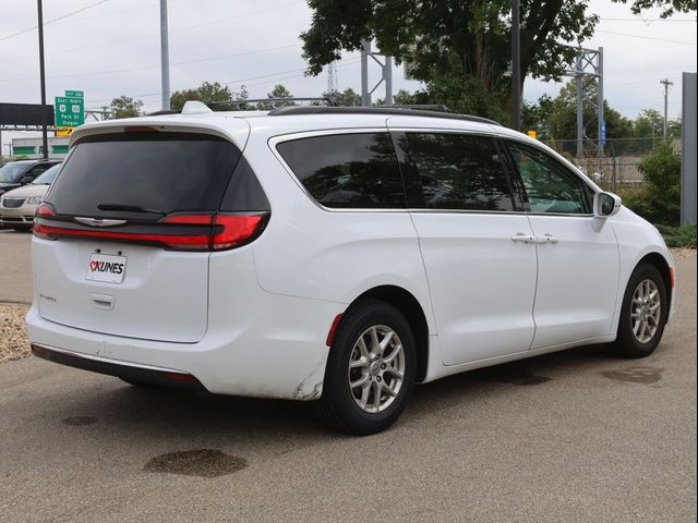 2022 Chrysler Pacifica Touring-L