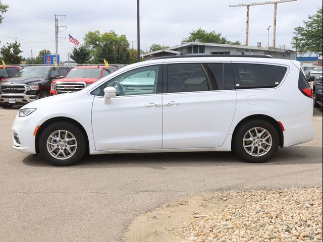 2022 Chrysler Pacifica Touring-L