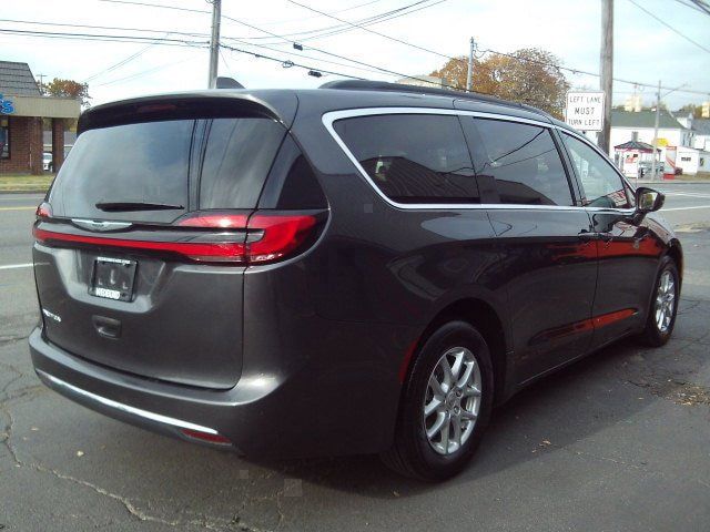 2022 Chrysler Pacifica Touring-L