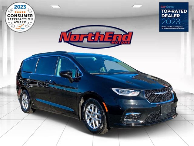 2022 Chrysler Pacifica Touring-L