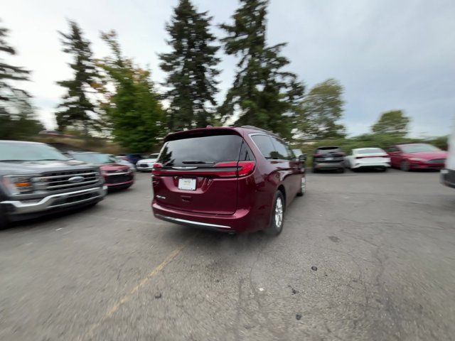 2022 Chrysler Pacifica Touring-L