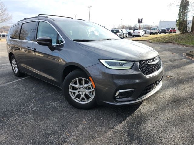 2022 Chrysler Pacifica Touring-L