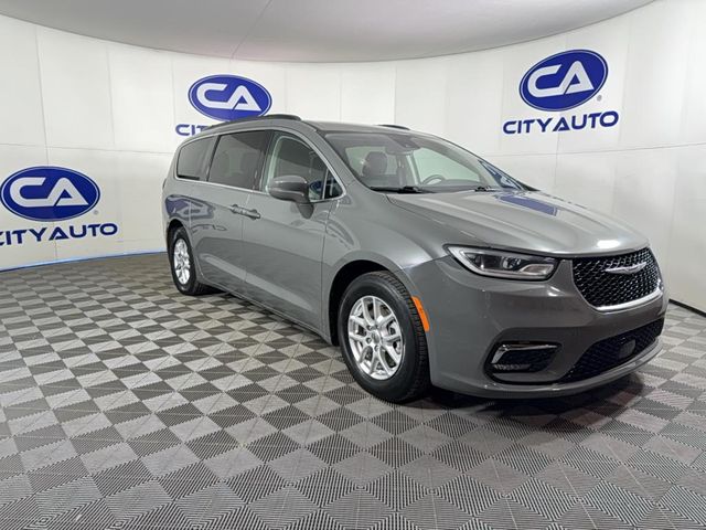 2022 Chrysler Pacifica Touring-L