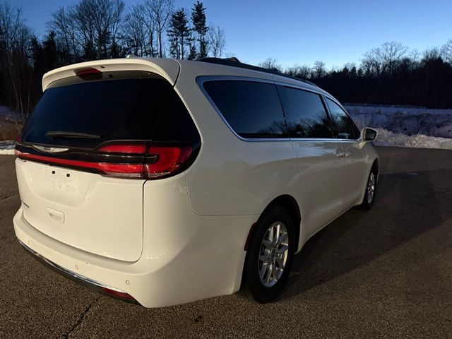 2022 Chrysler Pacifica Touring-L