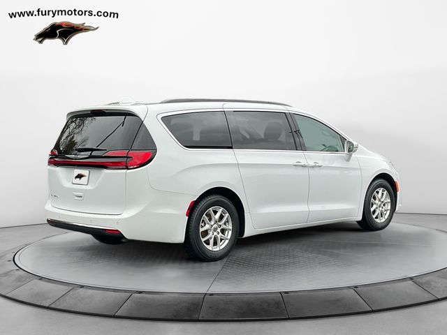 2022 Chrysler Pacifica Touring-L