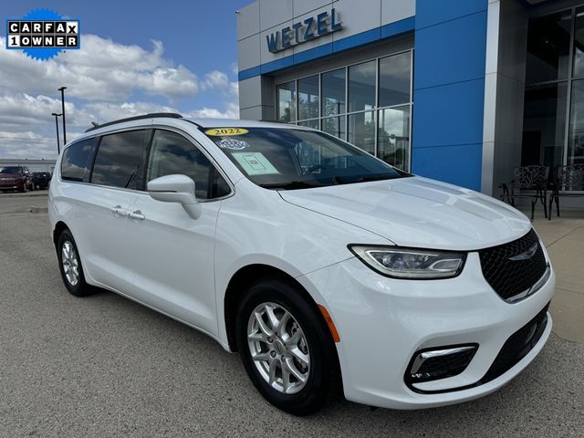 2022 Chrysler Pacifica Touring-L