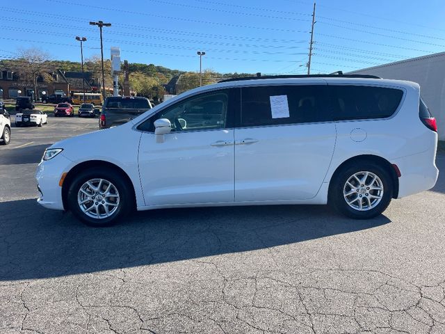 2022 Chrysler Pacifica Touring-L