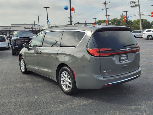 2022 Chrysler Pacifica Touring-L