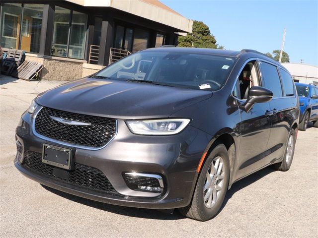 2022 Chrysler Pacifica Touring-L