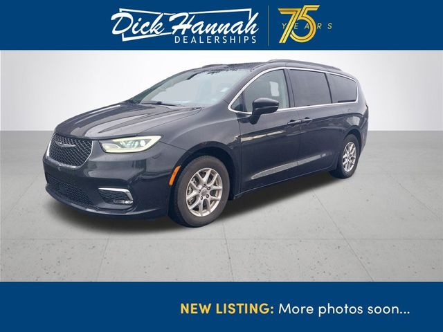 2022 Chrysler Pacifica Touring-L