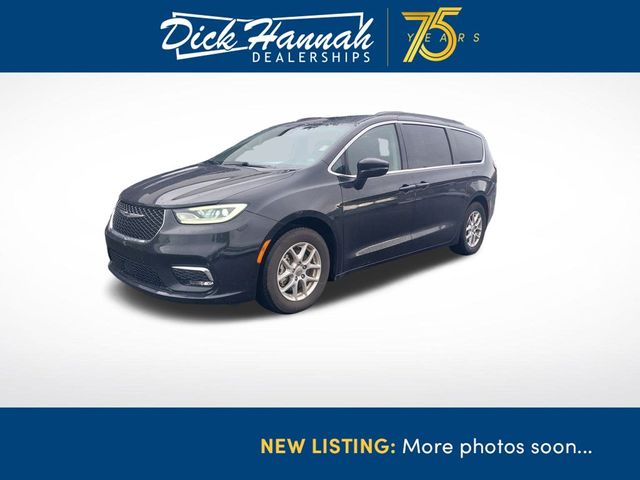 2022 Chrysler Pacifica Touring-L