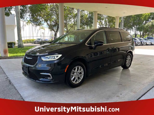 2022 Chrysler Pacifica Touring-L