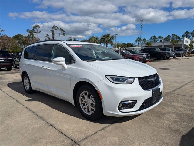 2022 Chrysler Pacifica Touring-L